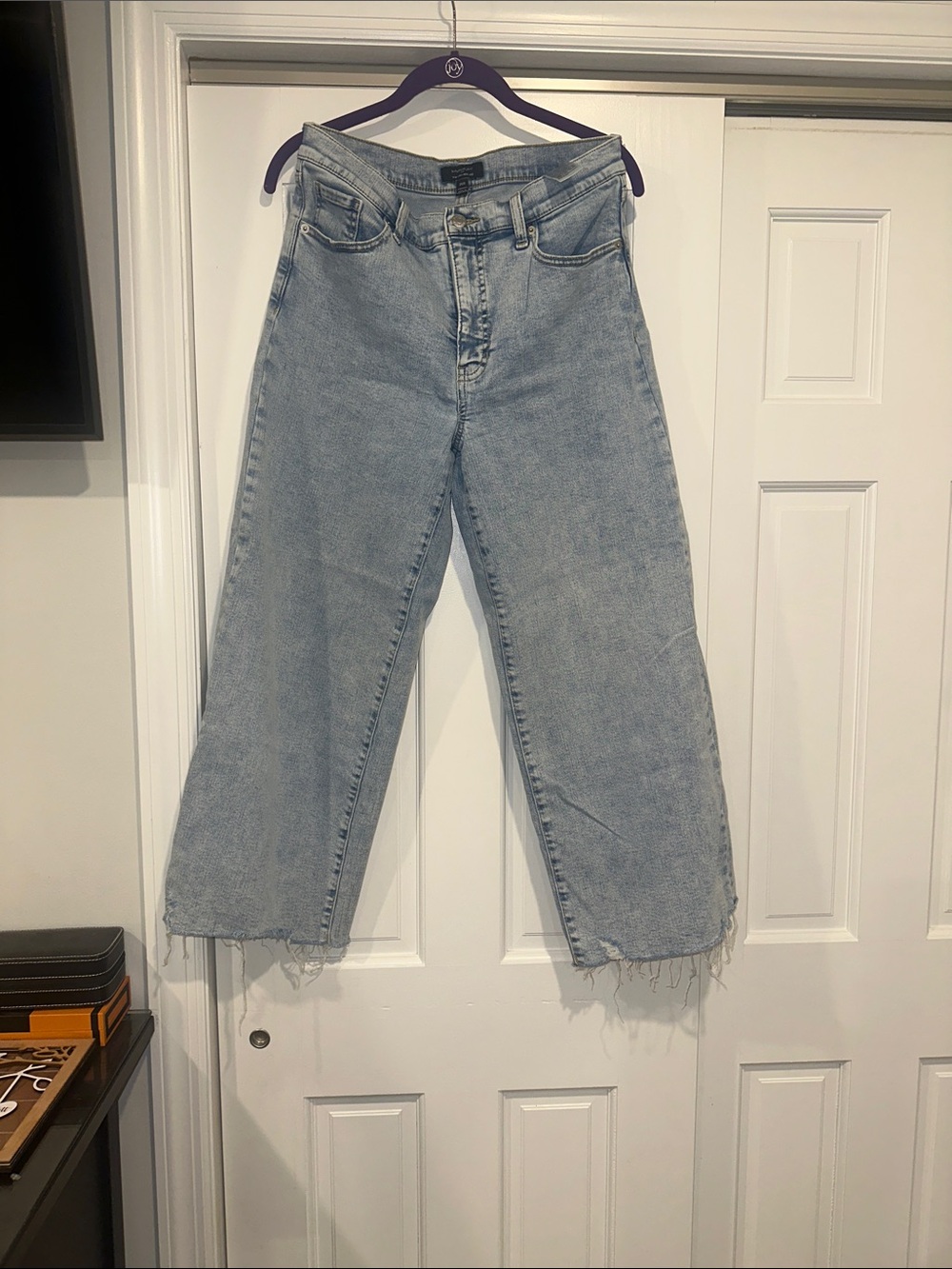Banana Republic size 29-High Rise-Cropped Wide leg-Light Blue Raw-Hem